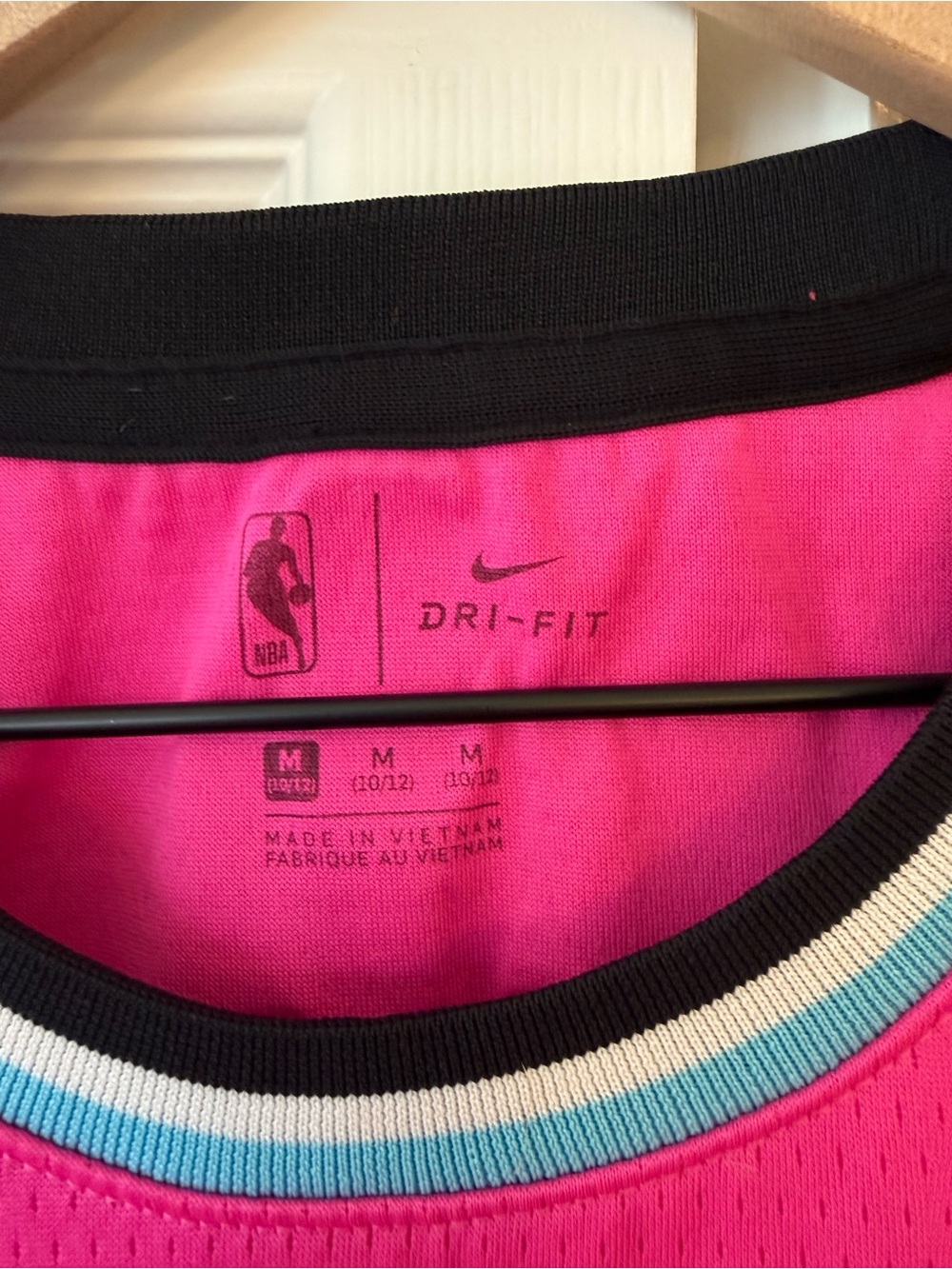 Nike Miami Heat Dwyane Wade #3 Pink Vice Swingman Jersey Youth Medium - Picture 4 of 7